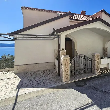 Loncar-2 By Interhome * Pisak