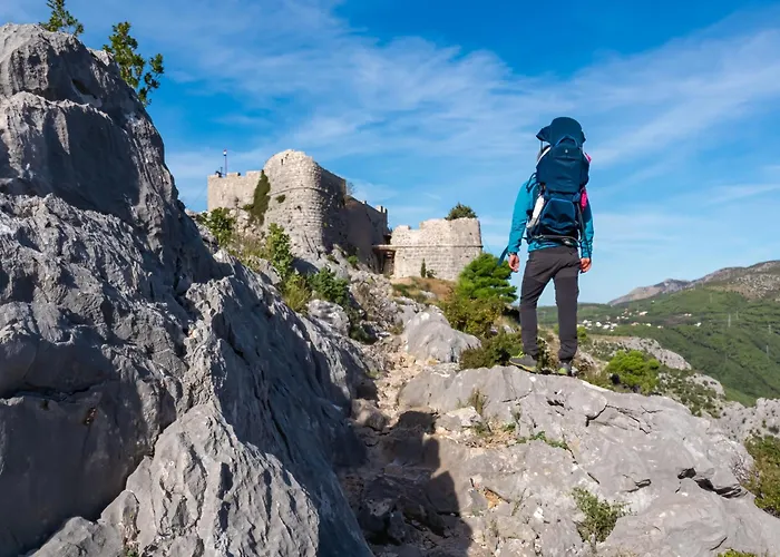 Loncar-2 By Interhome Pisak