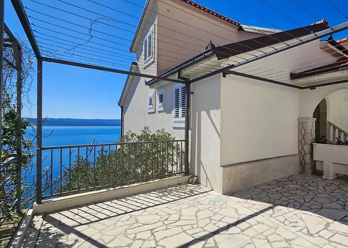 Appartement Loncar-2 By Interhome